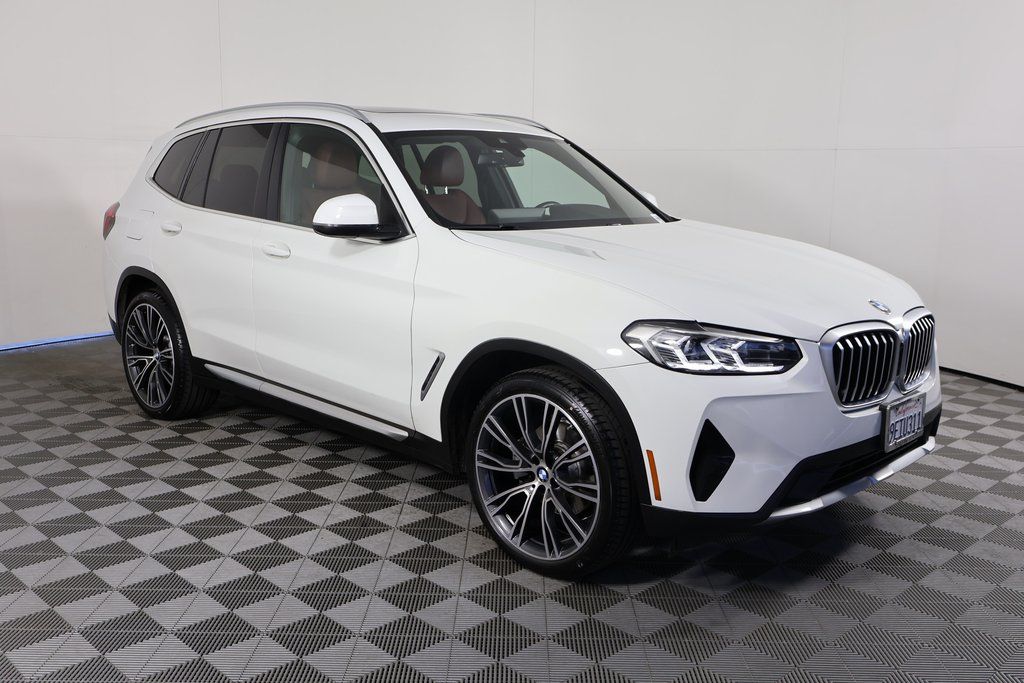 Thumbnail: 2023 BMW X3 - 3