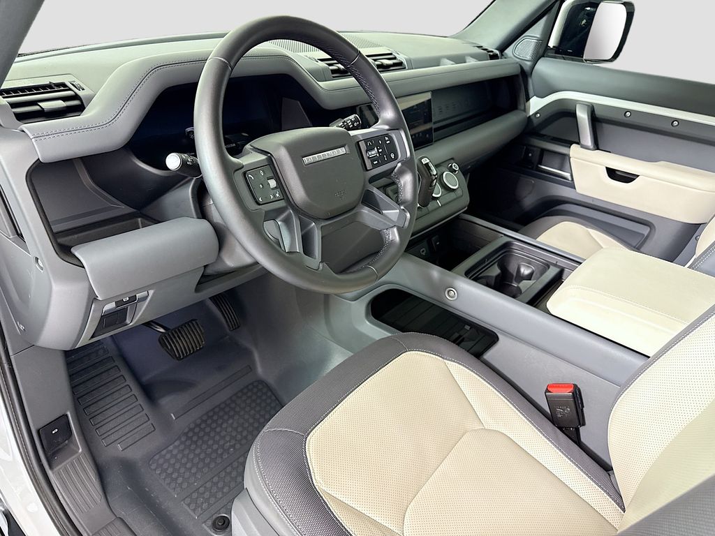 Thumbnail: 2024 Land Rover Defender - 9