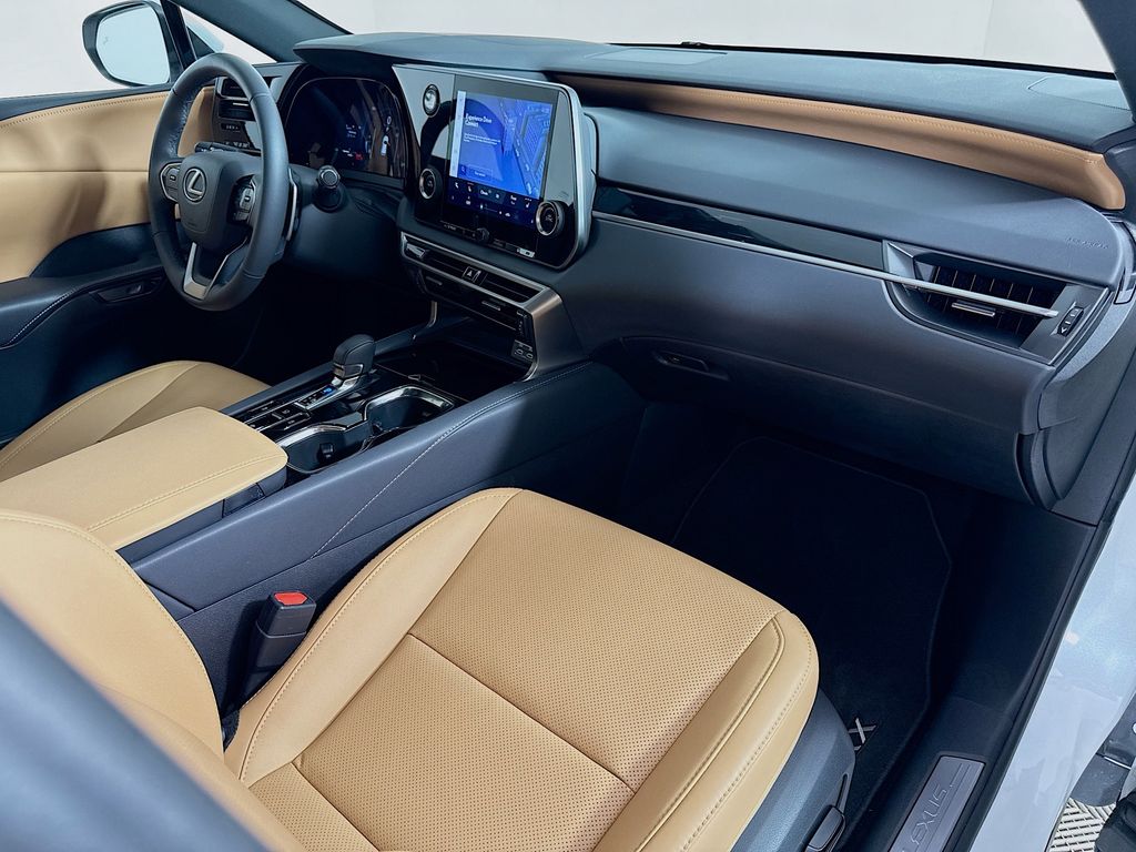 Thumbnail: 2025 Lexus RX - 29