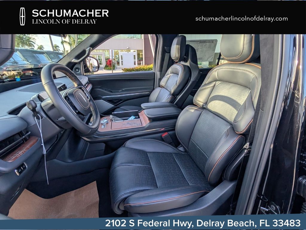 new 2026 Lincoln Navigator car, priced at $122,420