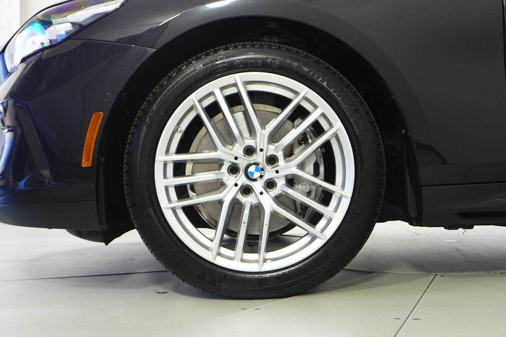 Thumbnail: 2024 BMW 5 Series - 5