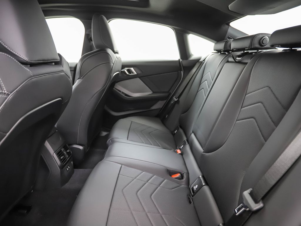 Thumbnail: 2026 BMW 2 Series - 22