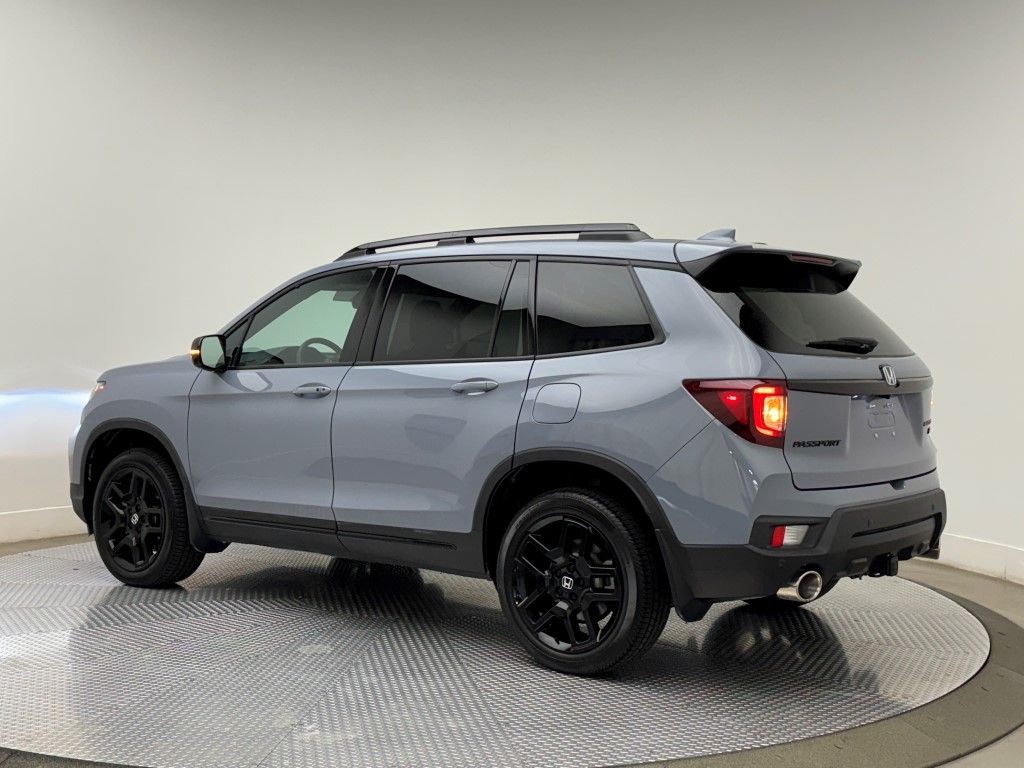 2025 Honda Passport Black Edition 8