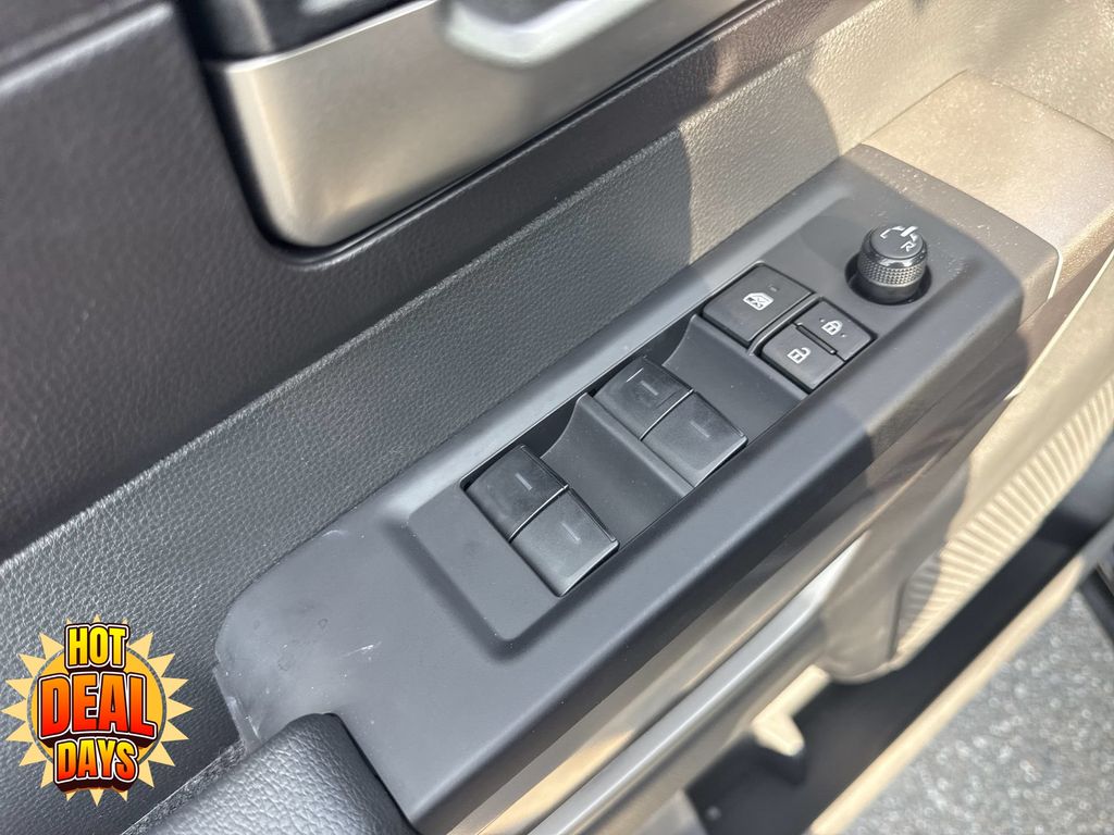 2025 Toyota Tundra SR5 - Photo 17