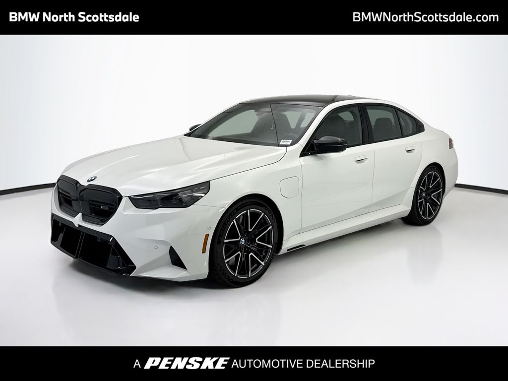 Thumbnail: 2027 BMW M5 - 1