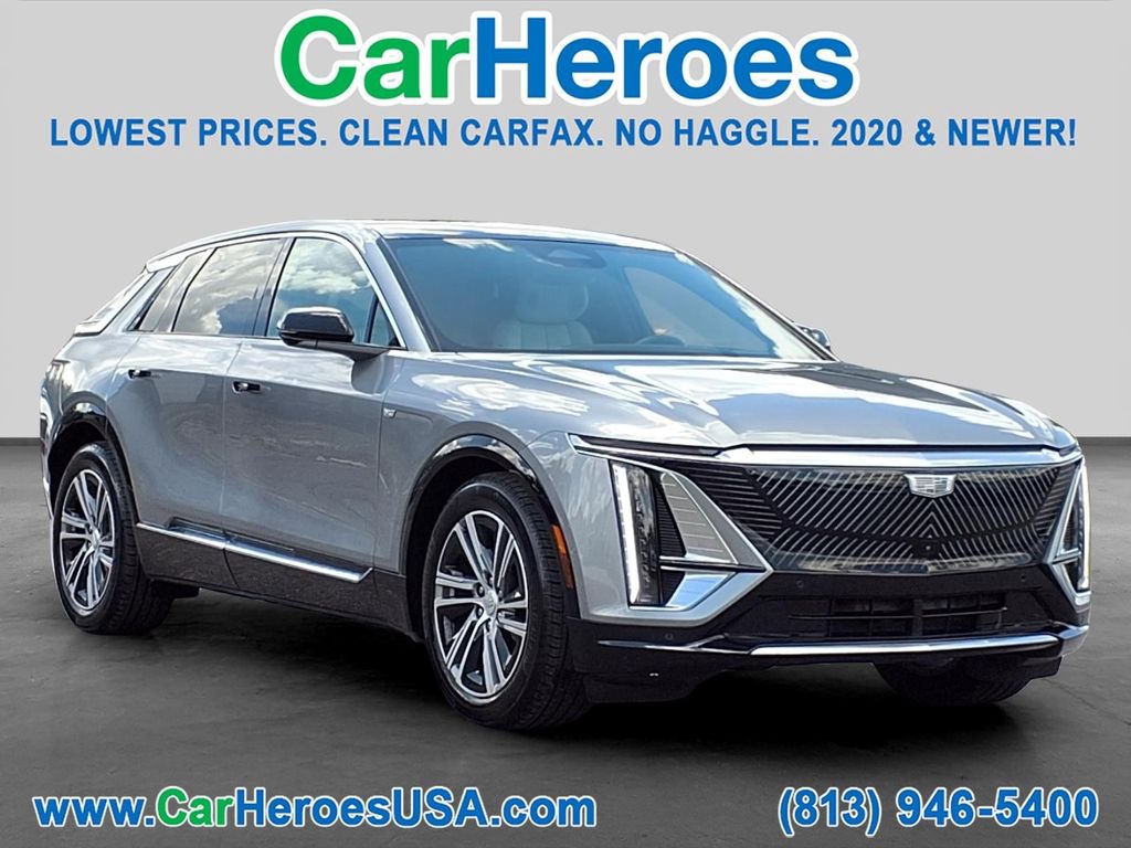 Argent Silver Metallic 2024 Cadillac LYRIQ Luxury 2 RWD SUV / Crossover Rear-Wheel Drive 1-Speed Automatic