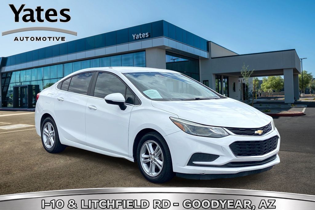 Summit White 2017 Chevrolet Cruze Sedan Front-Wheel Drive 6-Speed Automatic