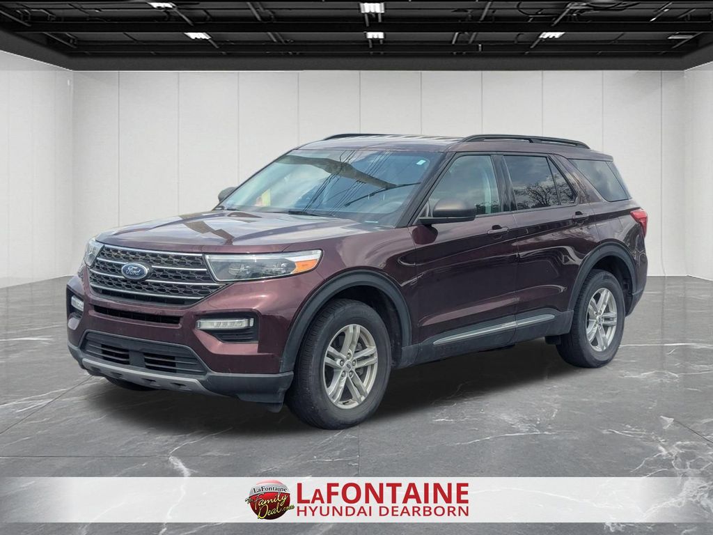 2022 Ford Explorer XLT 4WD's photo
