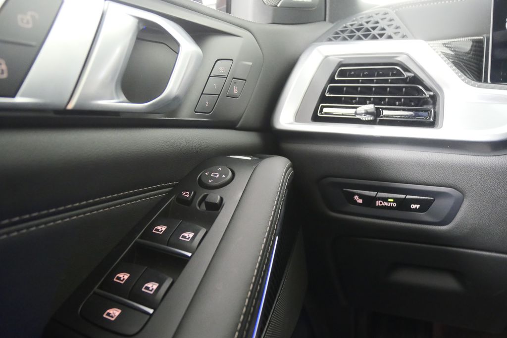 2024 BMW X5 M60i 19
