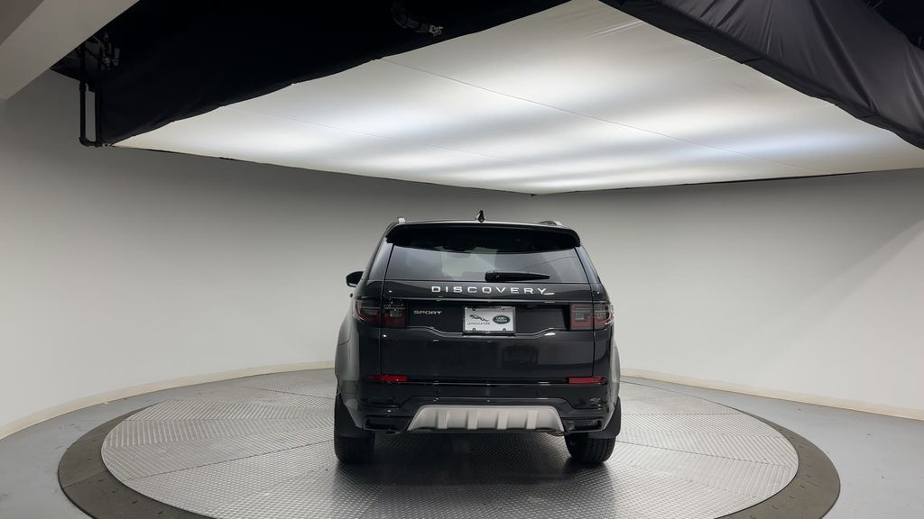 2024 Land Rover Discovery Sport S 7