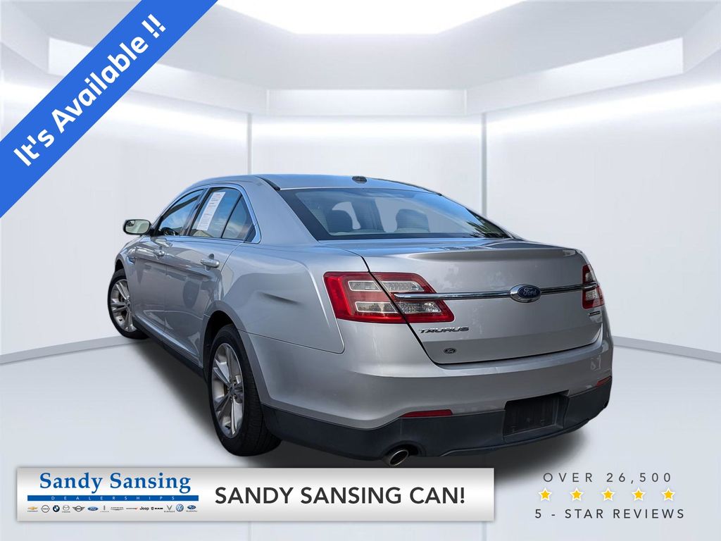2016 Ford Taurus SE