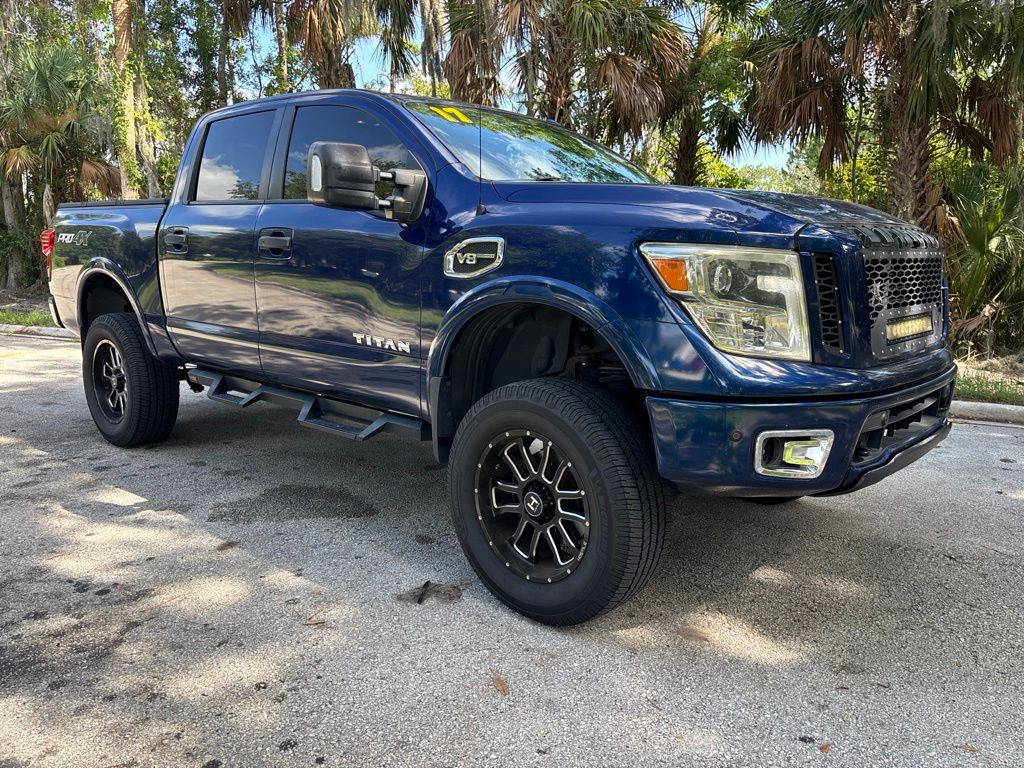 2017 Nissan Titan PRO-4X Crew Cab 4WD