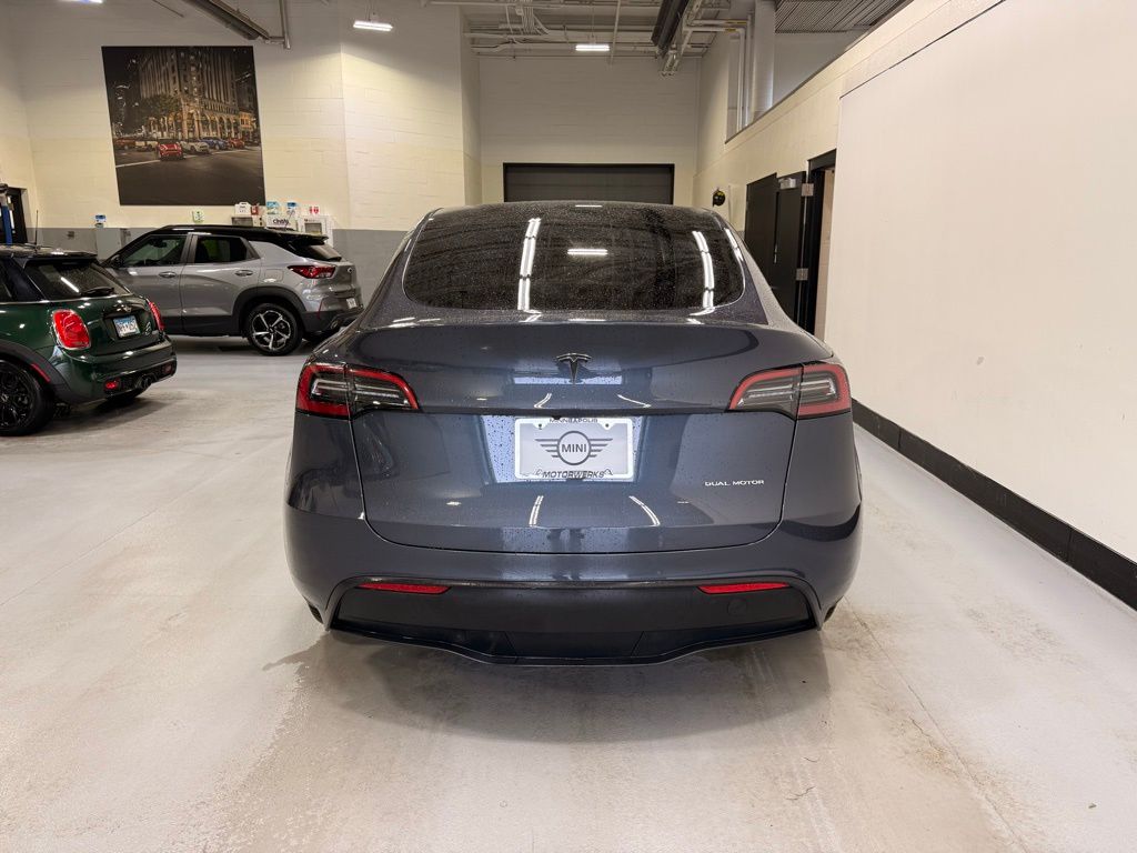2023 Tesla Model Y Long Range 4