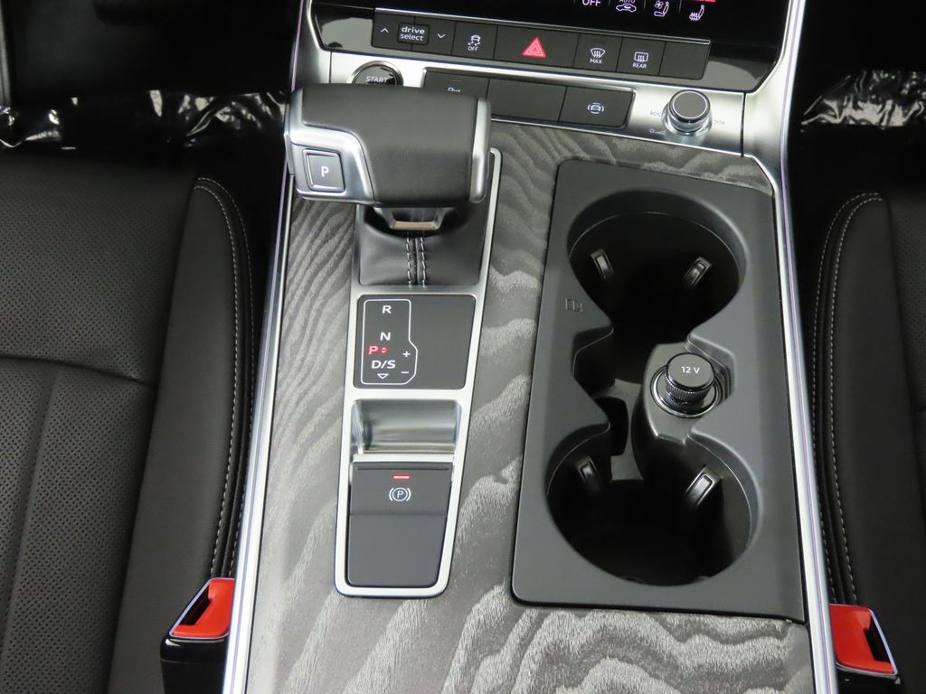 Thumbnail: 2025 Audi A6 - 22