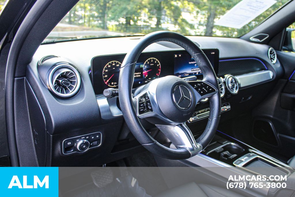 Used 2024 Black Mercedes-Benz GLB 250 image 22
