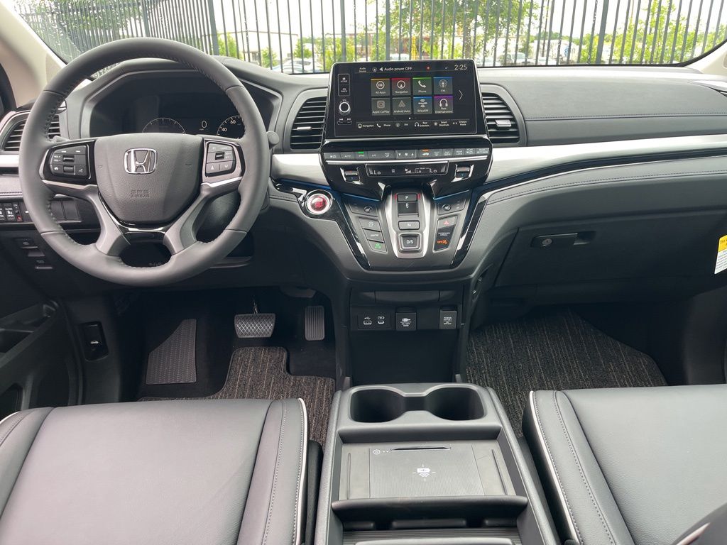 Thumbnail: 2026 Honda Odyssey - 9