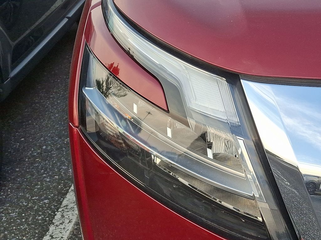 2022 Nissan Pathfinder Platinum 4