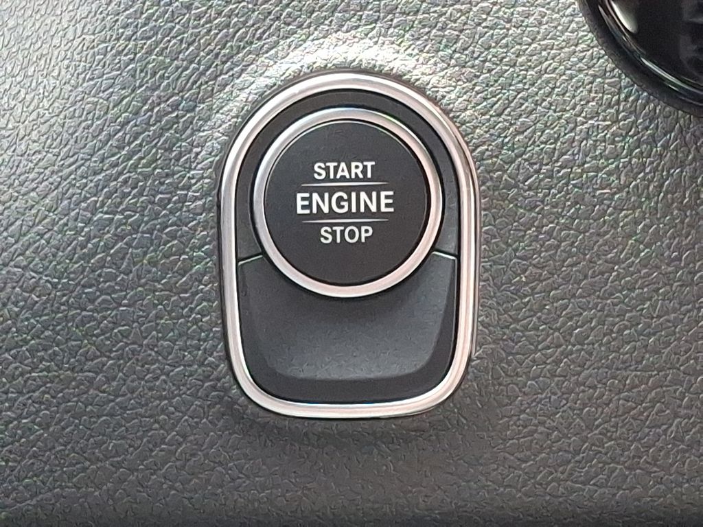 2025 Mercedes-Benz Sprinter 2500 18