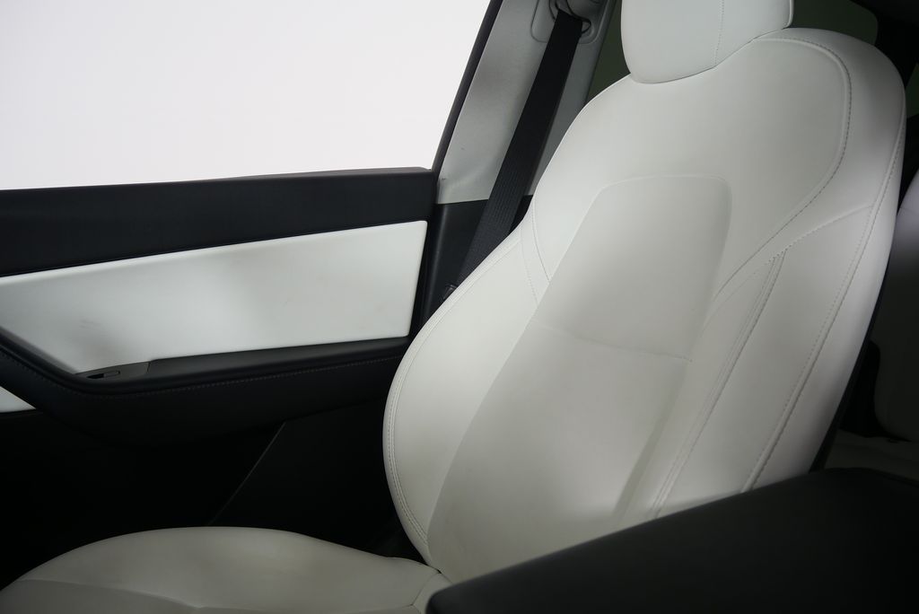 Thumbnail: 2021 Tesla Model Y - 23