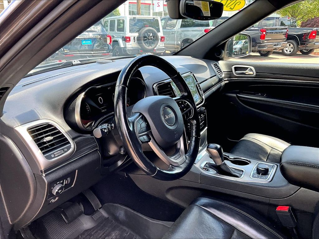 2021 Jeep Grand Cherokee — photo 8