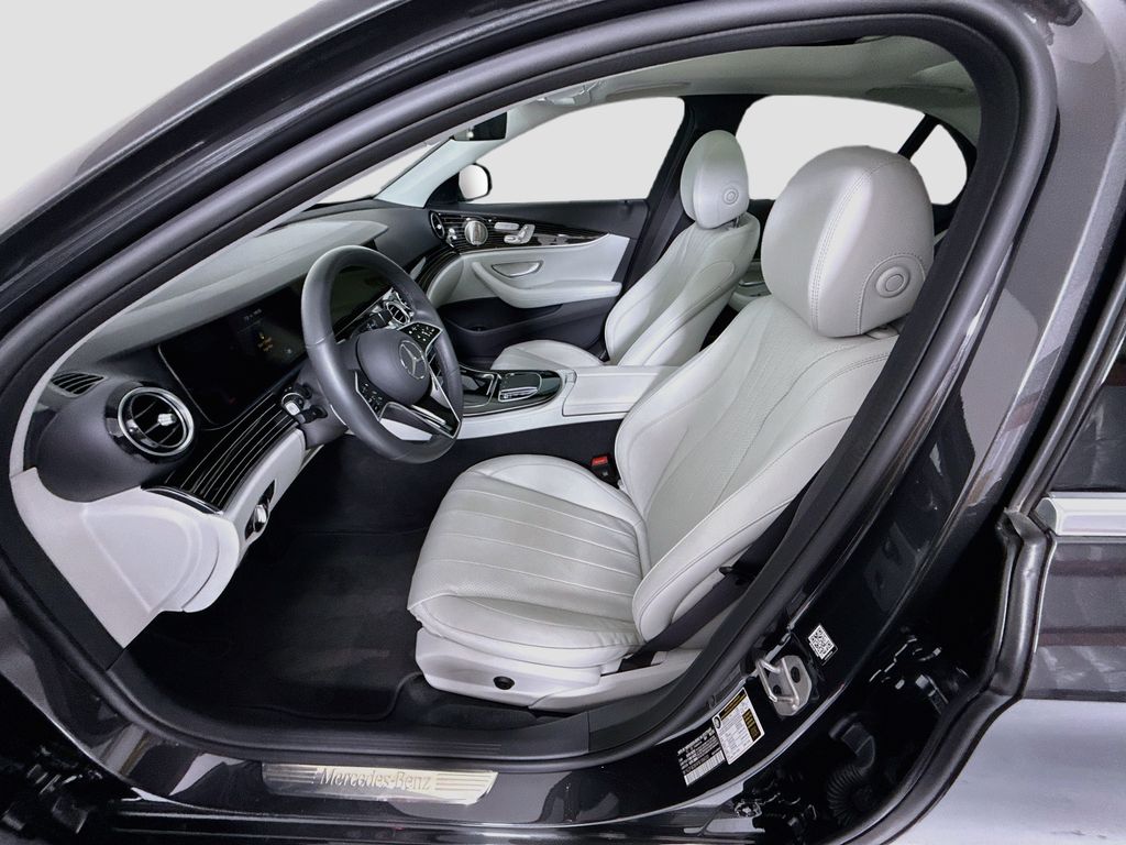 Thumbnail: 2023 Mercedes-Benz E-Class - 20