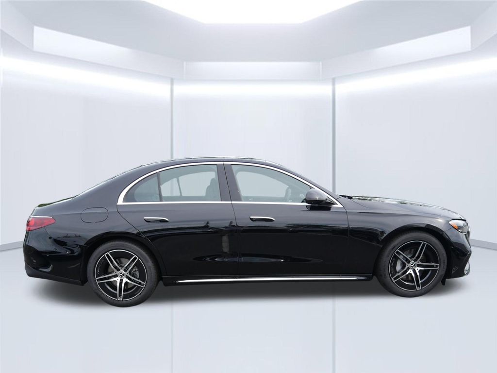 Thumbnail: 2026 Mercedes-Benz E-Class - 6