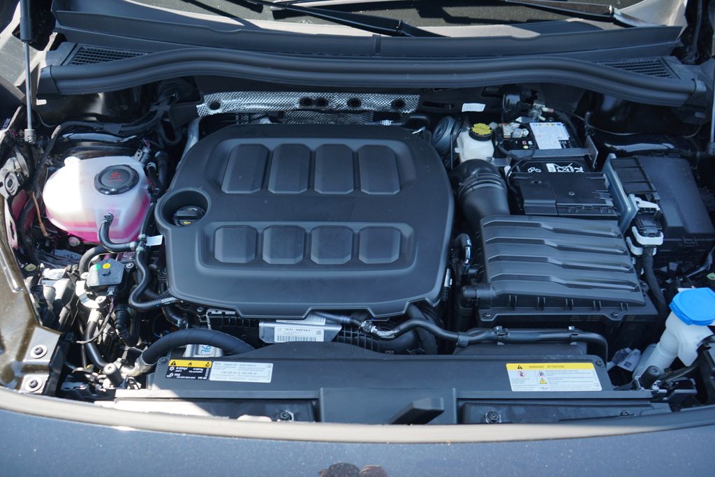 Thumbnail: 2025 Volkswagen Tiguan - 12