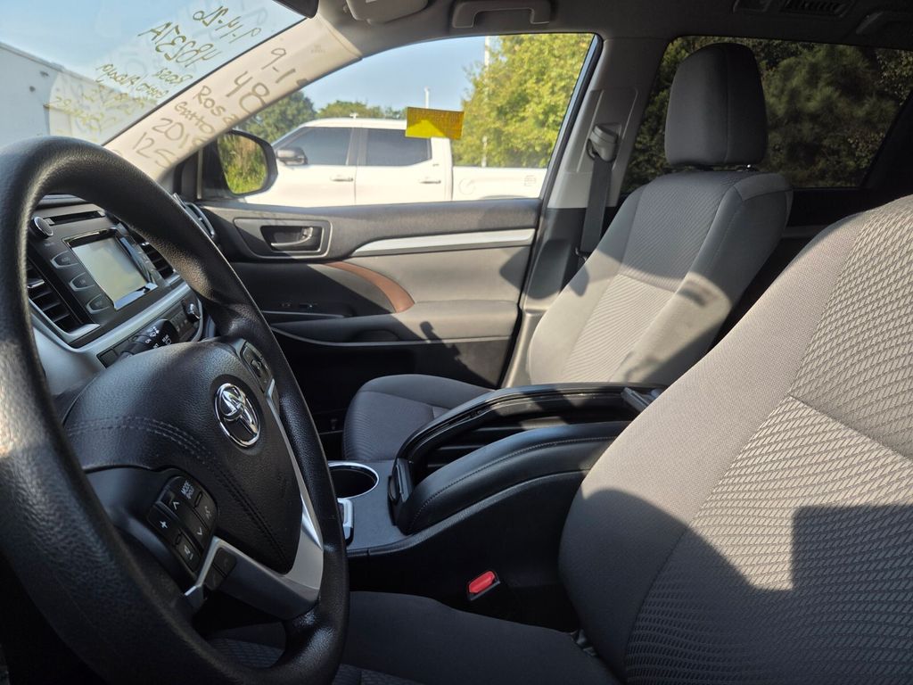 Used 2018 Toyota Highlander SUV
