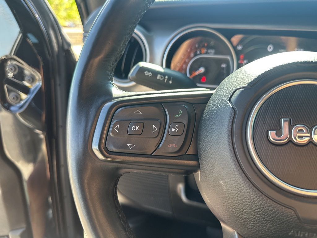 Used Car 2022 Jeep Gladiator  For Sale Under $30,000 In Austin, Texas