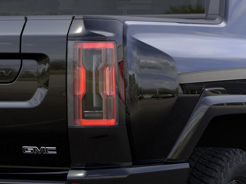 2025 GMC Hummer EV Pickup 2X 11