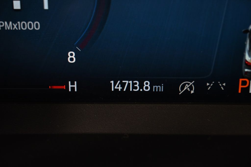 Used 2025  Ford Platinum image 27