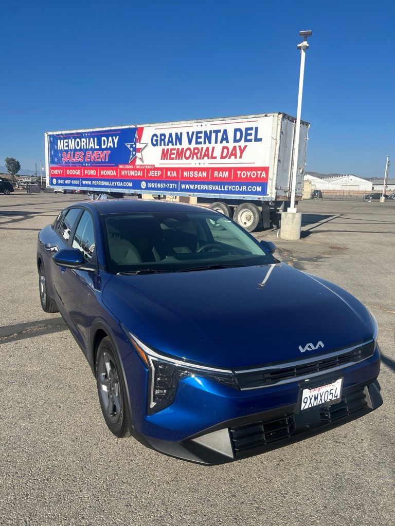 2025 Kia K4 LXS