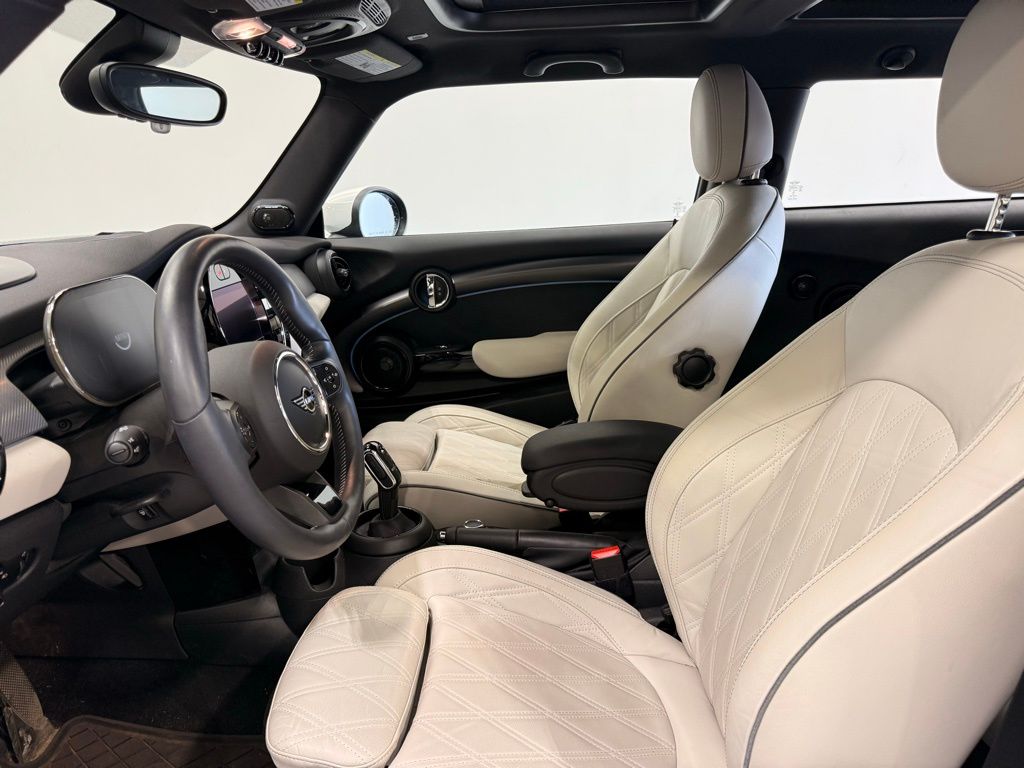 Thumbnail: 2023 MINI Cooper - 10