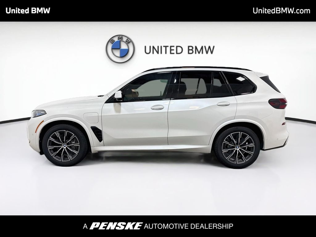 Thumbnail: 2026 BMW X5 - 8