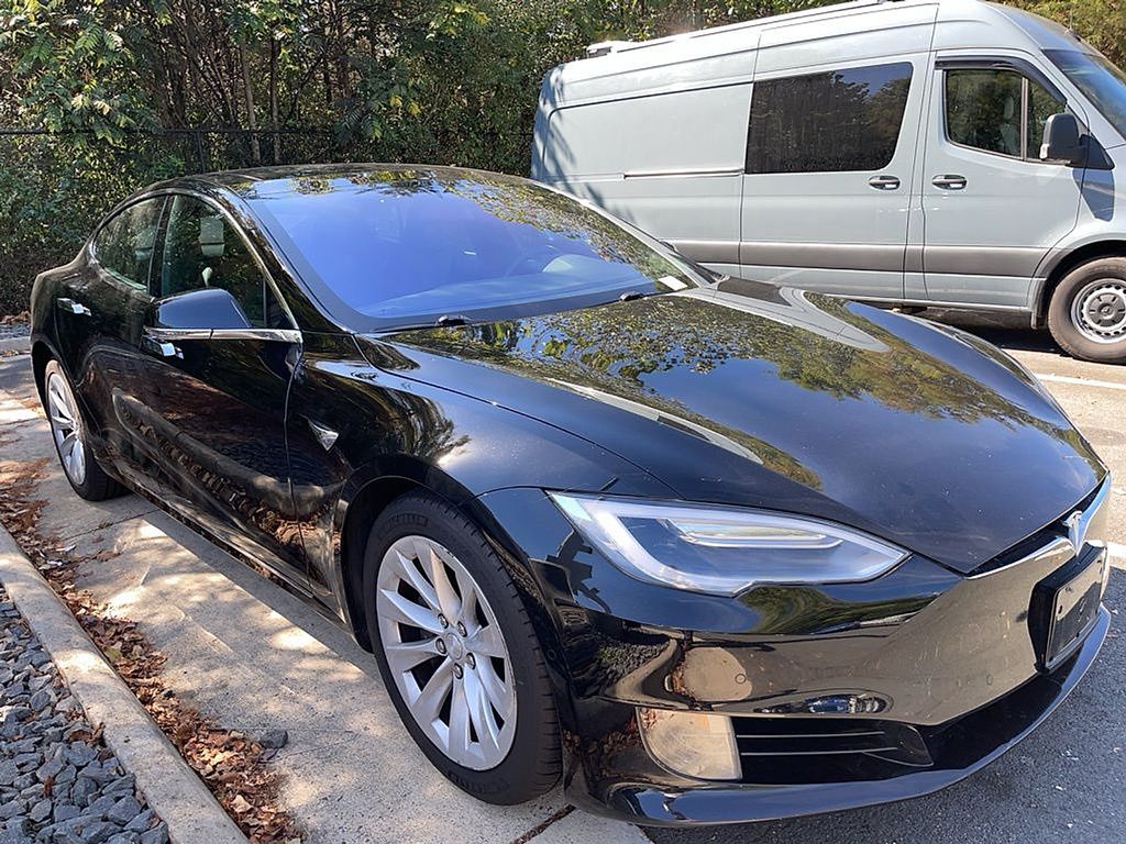 Thumbnail: 2017 Tesla Model S - 2