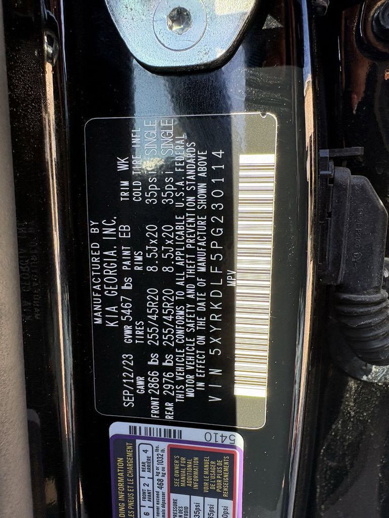 Certified Used 2023 Ebony Black Kia SX image 32