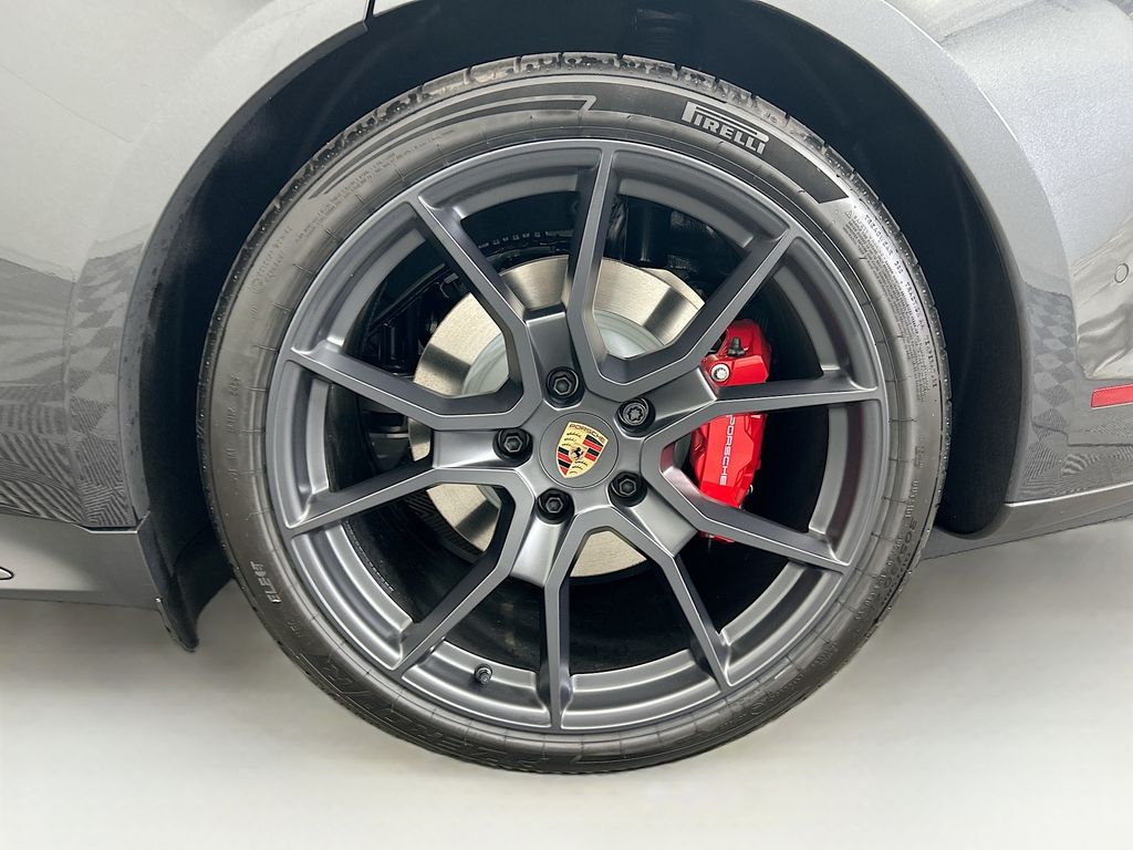 Thumbnail: 2026 Porsche Taycan - 32