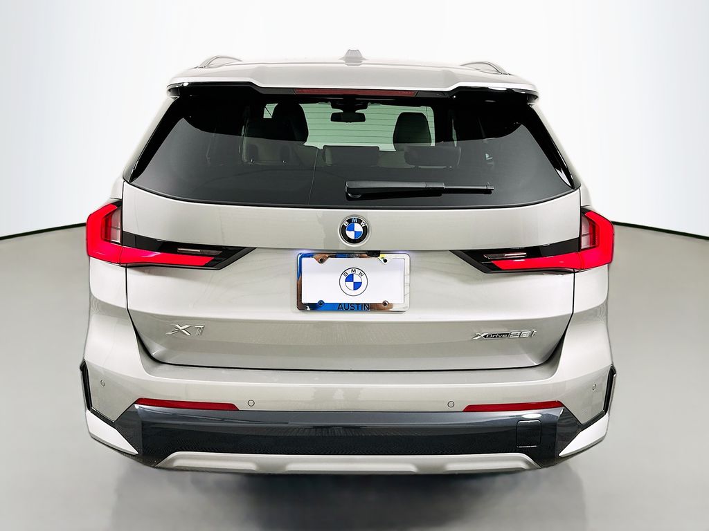 Thumbnail: 2026 BMW X1 - 6