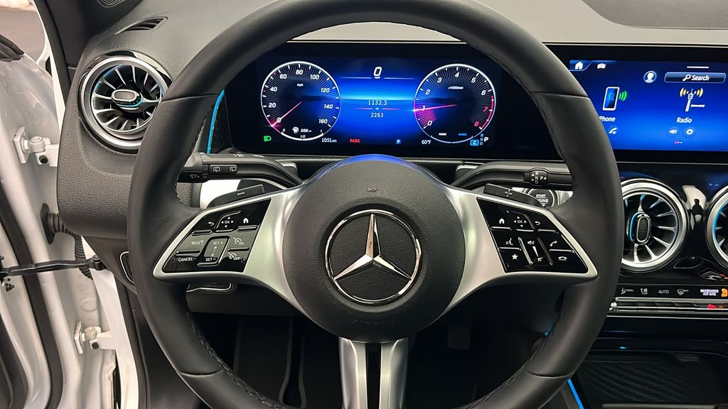 2025 Mercedes-Benz GLB 250 13