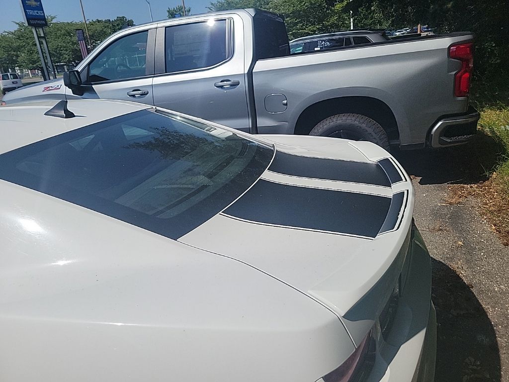 Used 2010 White Chevrolet SS image 13