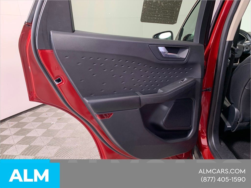 Used 2020 Red Ford SEL image 34