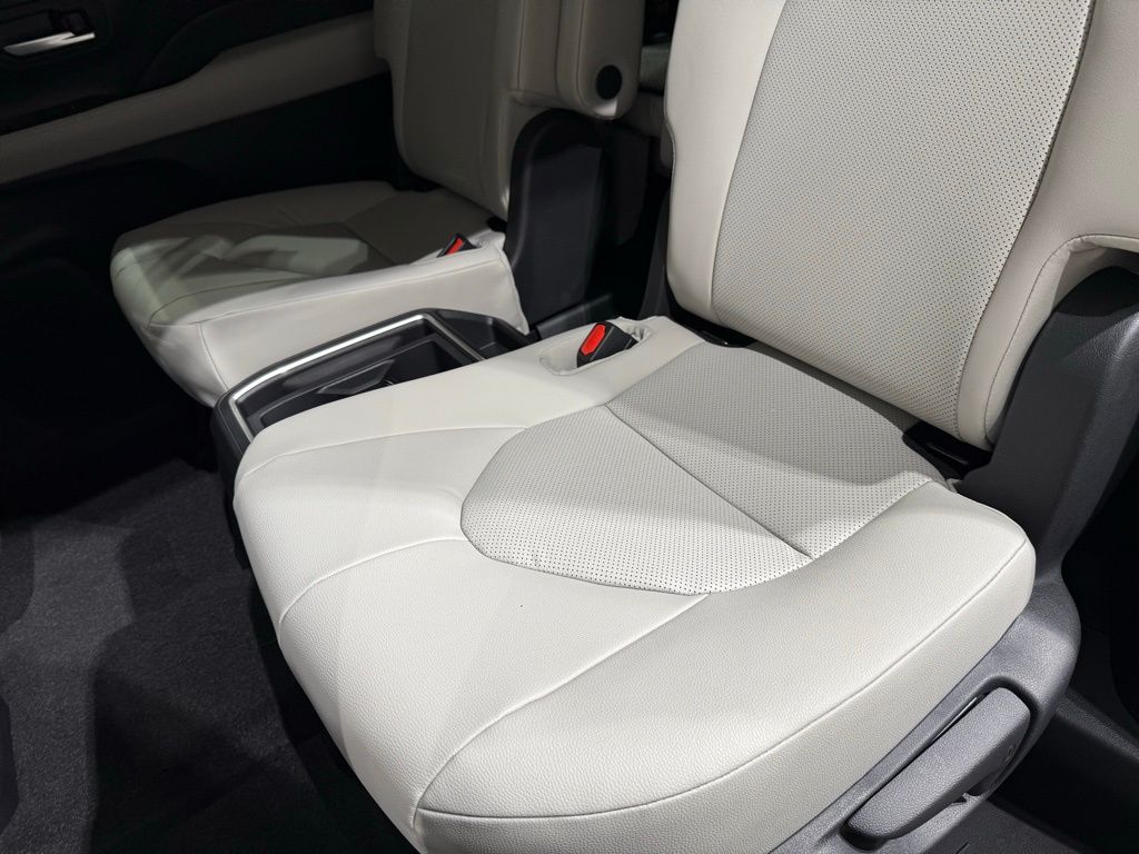 Thumbnail: 2026 Toyota Grand Highlander - 19