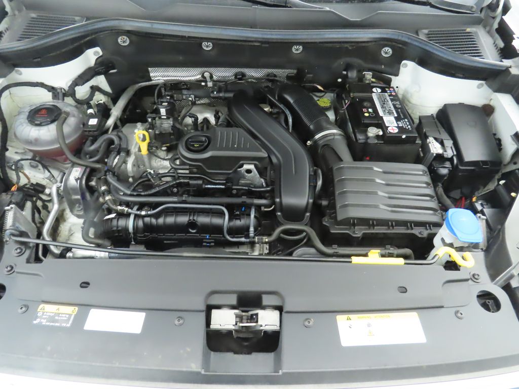 Thumbnail: 2022 Volkswagen Taos - 30