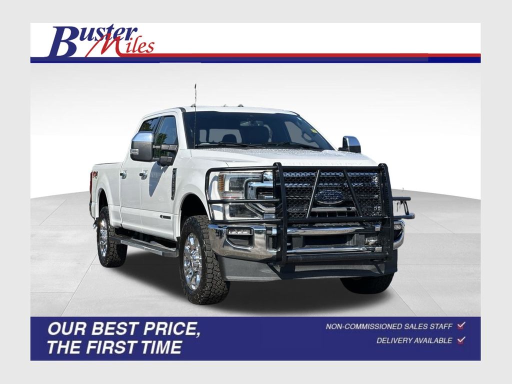Oxford White 2022 Ford F-250 Super Duty Pickup Truck Four-Wheel Drive Automatic