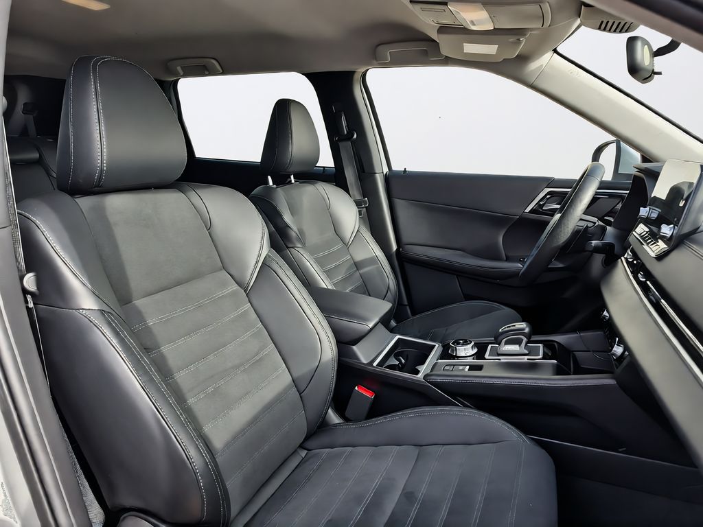 2023 Mitsubishi Outlander SE Silver at North Houston Mitsubishi