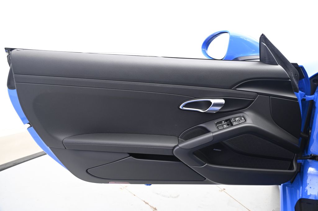 Thumbnail: 2025 Porsche 718 Cayman - 22