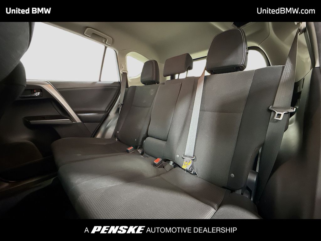 Thumbnail: 2016 Toyota RAV4 - 13