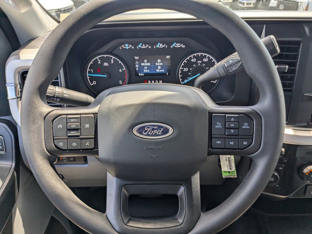 2025 Ford F-550 Super Duty 