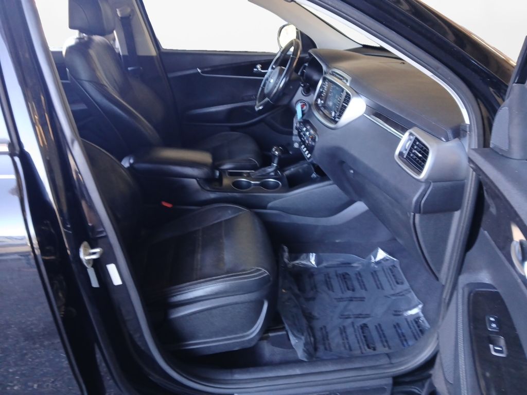 Used Car 2017 Kia Sorento  Lx For Sale Under $12,000 In Austin, Texas