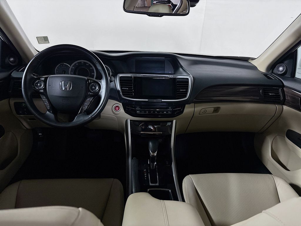 Accord Sedan EX-L w/Navigation and Honda Sensing